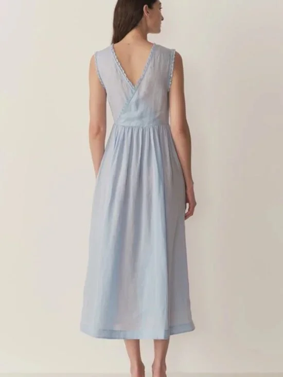 Doen Light Blue Embroidered V-Neck Midi Dress NWT perfect - Picture 2 of 14